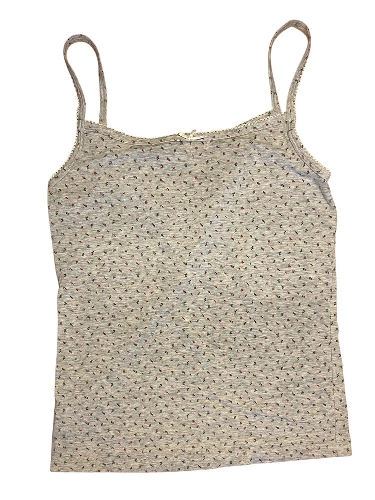 A UNIQLO fine-knit layering camisole photographed flat on a plain background